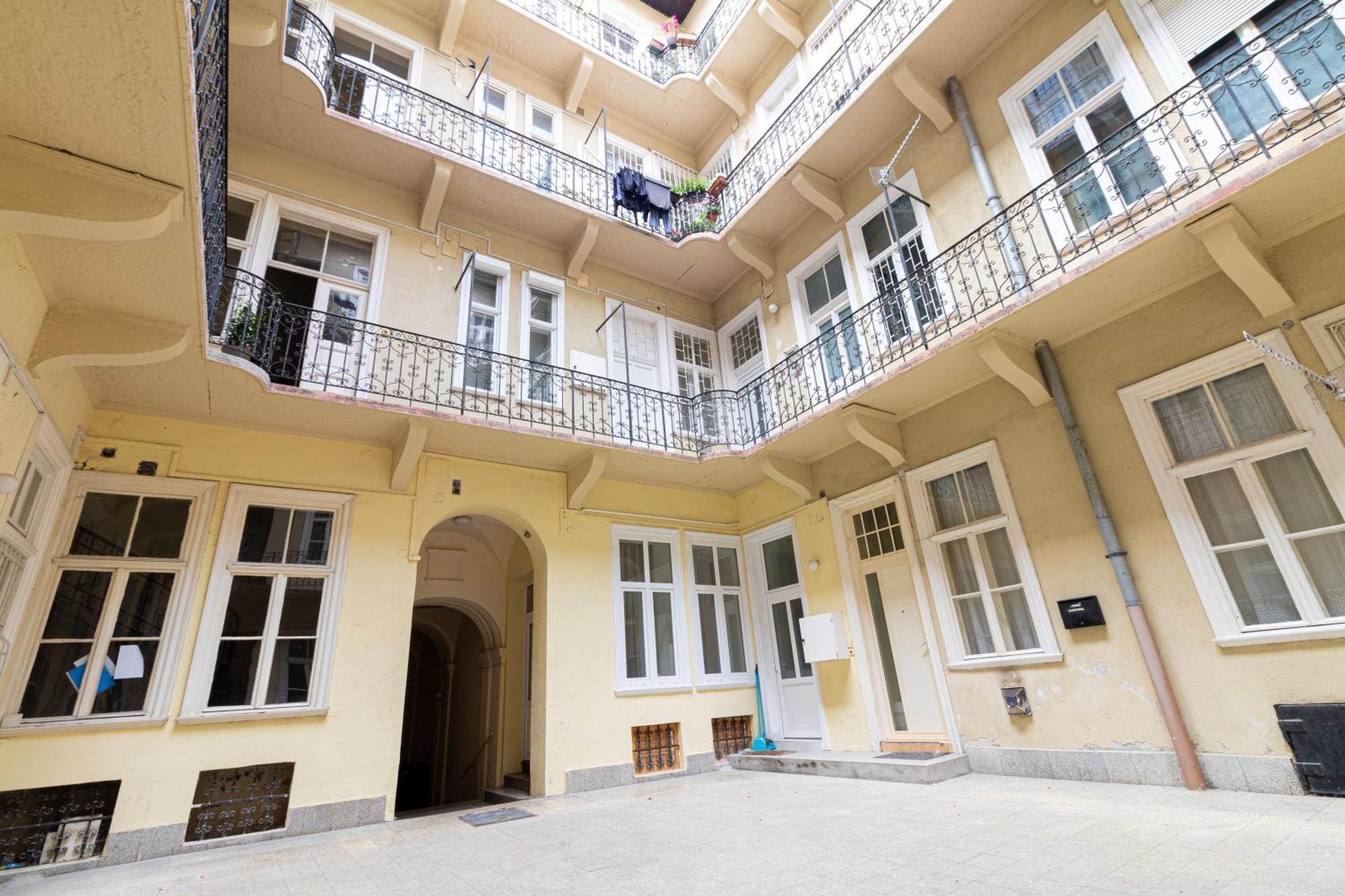 Apartman 4 You Westend Budapest Esterno foto